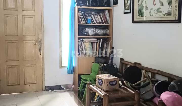 Quick Sale, Standard House in Koja, Negotiable 2