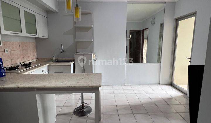 Jual Cepat, Unit 2Br Rapih Furnished View Pool Di Mediterania Palace  1