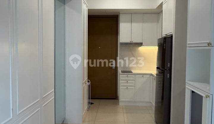 Quick Sale, 3BR Furnished Ready-to-Occupy Middle Floor Unit in Taman Anggrek, Negotiable Quick Sale, 3BR Furnished Ready-to-Occupy Middle Floor Unit in Taman Anggrek, Negotiable