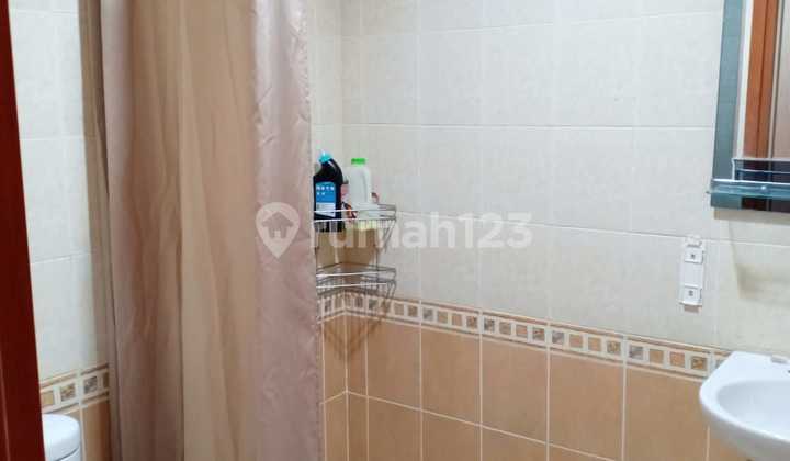 Dijual/Disewakan, Unit 2Br Rapih Siap Huni di Grand Palace, Nego 2
