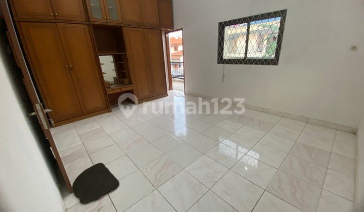 For Rent, Neat Ready-to-Occupy House in Graha Sunter Pratama, Negotiable