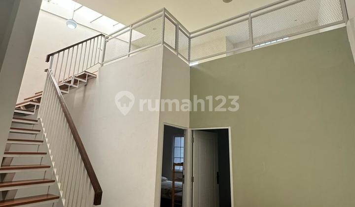 Disewakan, Rumah Rapih Mezzanine Furnished Bangunan Baru Di Kelapa Gading