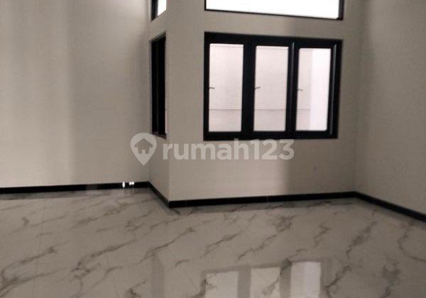 Jual Cepat, Rumah 3,5Lt Brand New di Sunter Danau, Nego