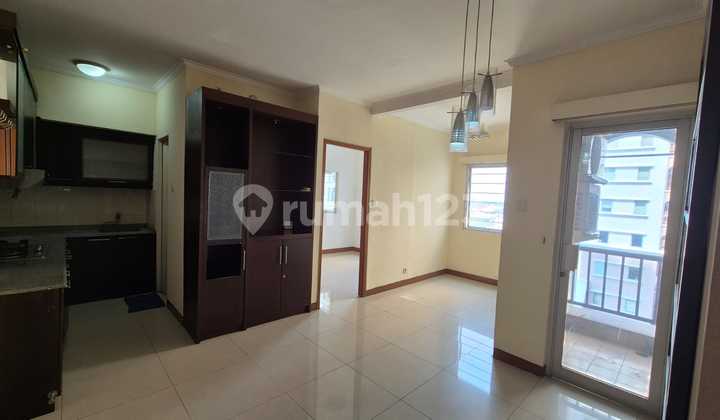 Jual Cepat, Unit 2Br Semi Furnish Siap Huni di Mediterania Gading, Nego