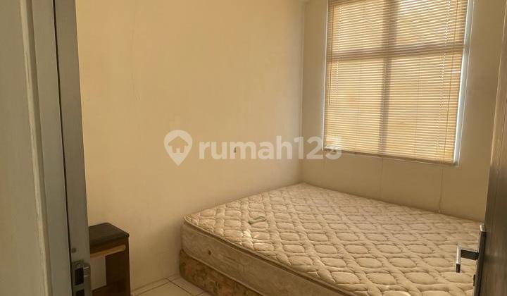 Jual Cepat, Unit 2Br Semi Furnish Middle Floor di Pancoran Riverside, Nego 2