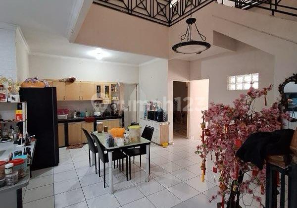 Quick Sale, Neat 2-Story Ready-to-Live-In House in Alamanda, Negotiable.