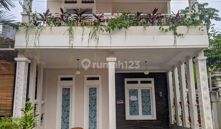 Rumah sewa dua lantai furnish ,view gunung.lokasi dekat dengan Mall Aeon sentul city 2