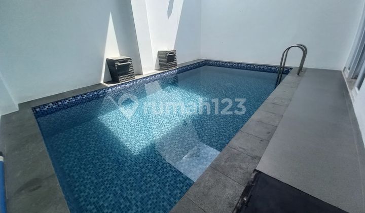 Rumah Baru 2 Lantai Full Furnish,Ada Kolam Renang, Lingkungan Asri & Nyaman,Di Sentul City