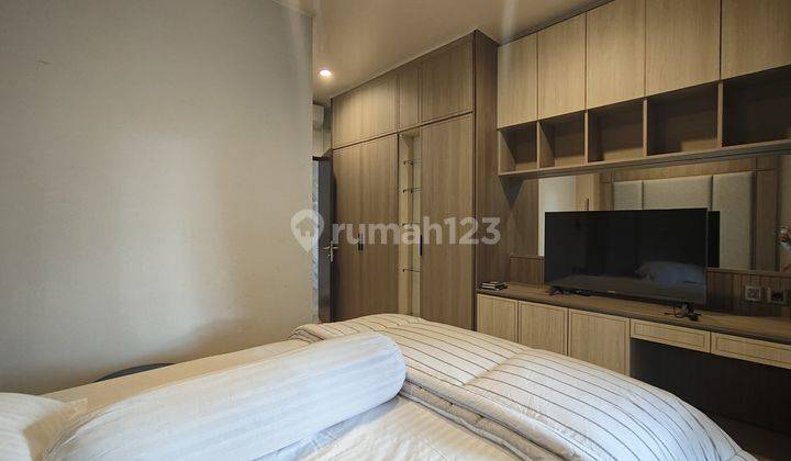 Rumah mewah 2 lantai siap huni,Full Furnish,Harga masih nego,Legalitas SHM,Lokasi OCBD bogor  2