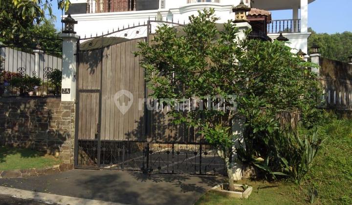 Rumah Mewah 2 Lantai Siap Huni,Lingkungan Asri ,Carpot + Garasi Luas,Sentul City Bogor