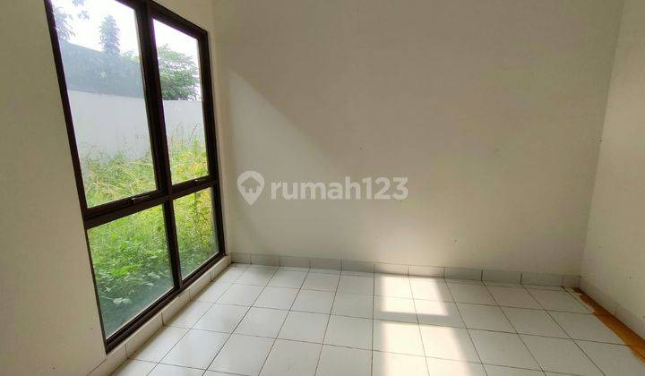 Rumah Minimalis Dengan Halaman Luas ,siap Huni,view Pegunungan ,dekat Dengan Jungland Mall Aeon 2