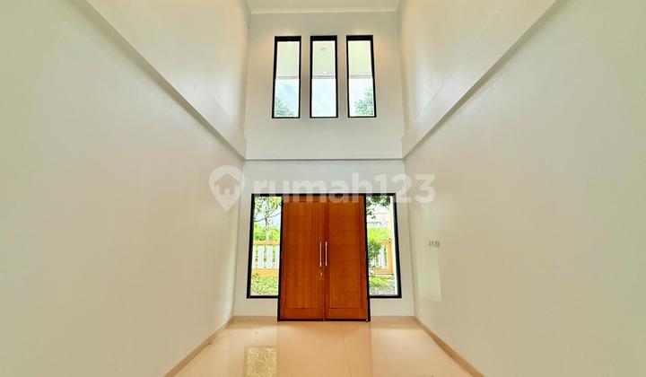 Rumah Sewa Mewah Luas ,Ada Rooftop,Siap Huni ,8 Menit Dari Aeon Mall & Exit Tol Sentul City 2
