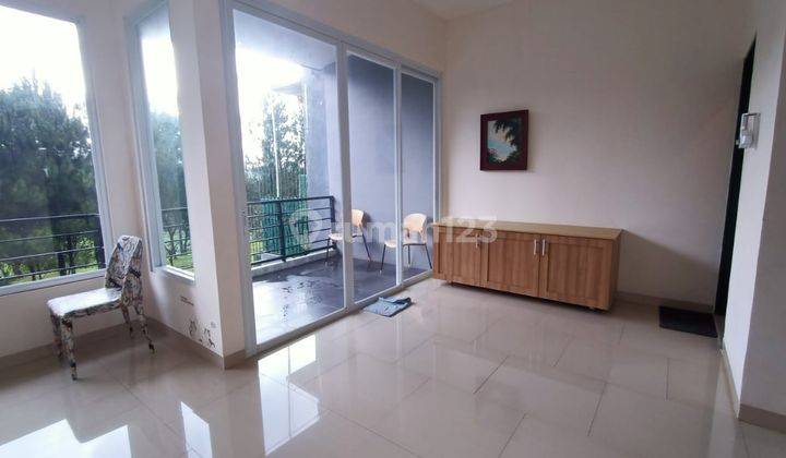 Rumah Dengan Furnish Dan Kolam Renang di Sentul City, Bogor 2