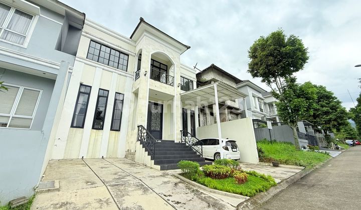 Rumah Mewah 2 Lantai Full Furnish,Lingkungan Asri & Nyaman.legalitas Shm,7 Menit Dari Aeon Mall & Exit Toll Sentul City