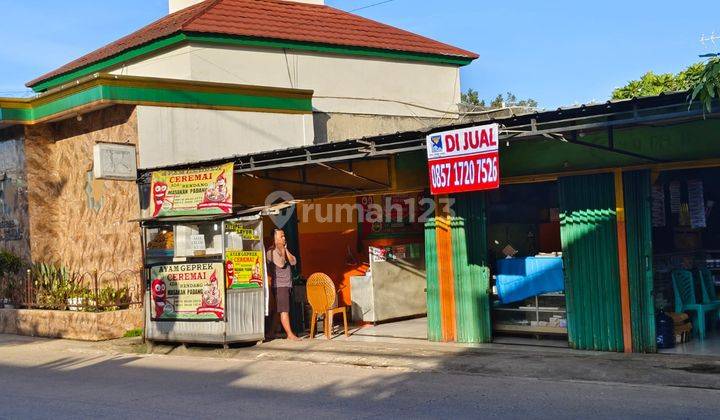 Rumah Siap Huni Dan 2 Kios Untuk Usaha,cocok Untuk Usaha Dan Tempat Tinggal.lokasi Stategis di Cibinong Cikaret 1