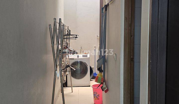 Rumah Cantik Siap Huni,ada Kitchen Set ,lokasi Startegis di Sentul City 2