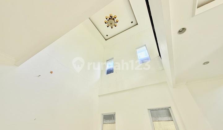 Rumah Cantik Siap Huni,Lingkungan Asri dan Sejuk di Sentul City,Dekat Mall Aeon & Exit Tol Sentul City 2