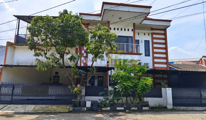 Rumah 2 Lantai Bagus Siap Huni,Legalitas Shm,Lingkungan Asri dan Nyaman,Dekat Mall Ccm Fasilitas Lengkap,Lokasi Perumahan Niwana Estet Cibinong