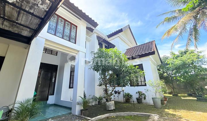 Rumah 3 Lantai Siap Huni ,Furnish,Surat Shm,Akses Sangat Startegis di Bogor Timur