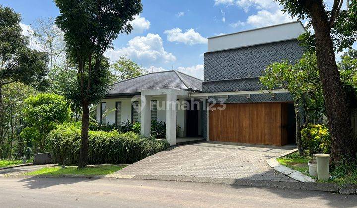 Rumah Mewah Dengan Lift Dan View Golf di Sentul City, Bogor 1