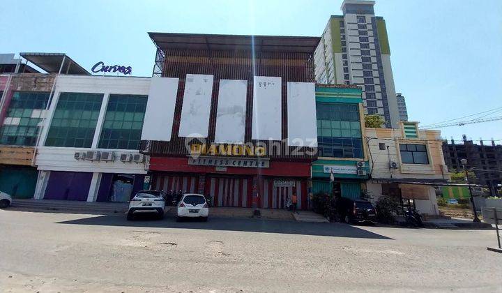 Cocok buat usaha apa sja pusat keramaian  1