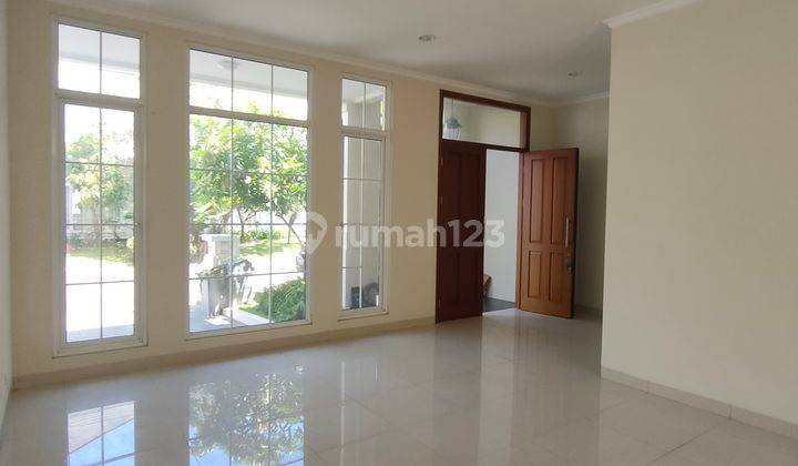 Di jual murah rumah elit Jade Summarecon  2