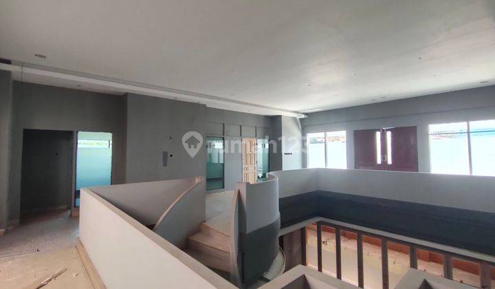 Di jual rumah tengah kota jl. Andi Mappanyukki  2