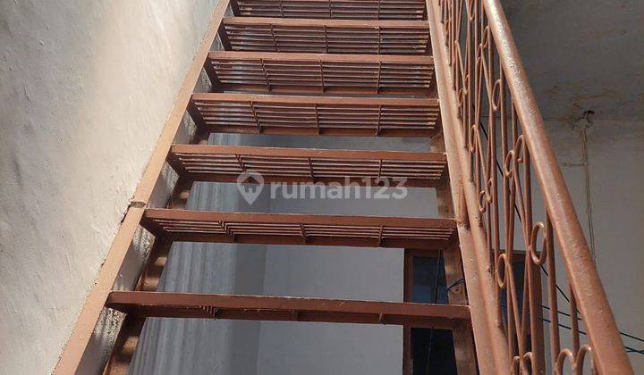 Di jual ruko dekat dari pasar terong 3