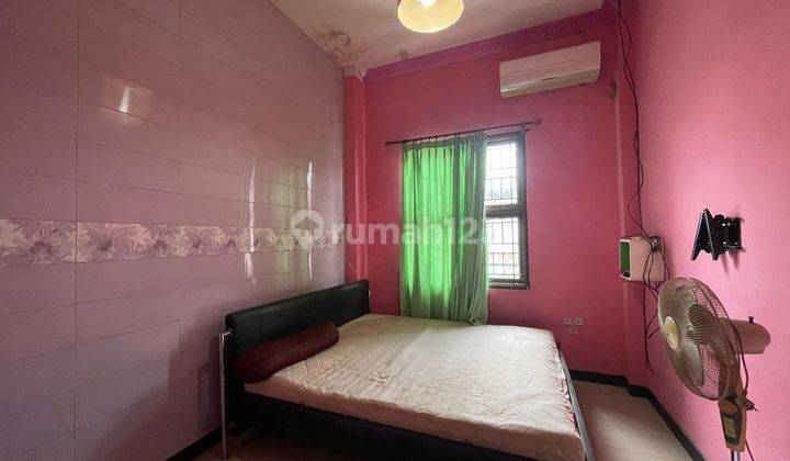 Di jual rumah dua lantai  8