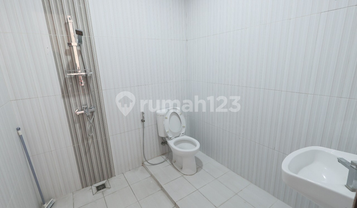 Rumah Semi Furnished Bagus Barat Solo Colomadu Grand Permata