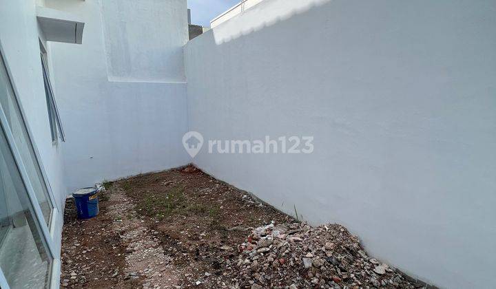 Rumah 2 Lantai Dekat Pasar Pasir Putih Ocarina