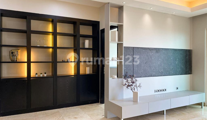 Dijual Apartemen Senayan Residences 3 Kamar Tidur Bagus Furnished 2