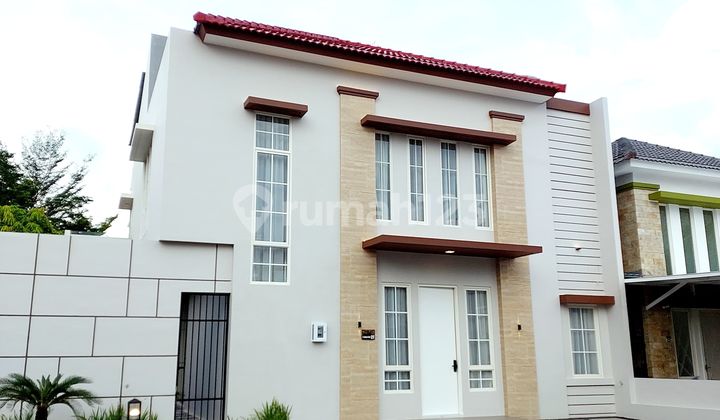Rumah Mewah Full Furnish Ada Kolam Renang Di The Clove Tanjung Bunga 1