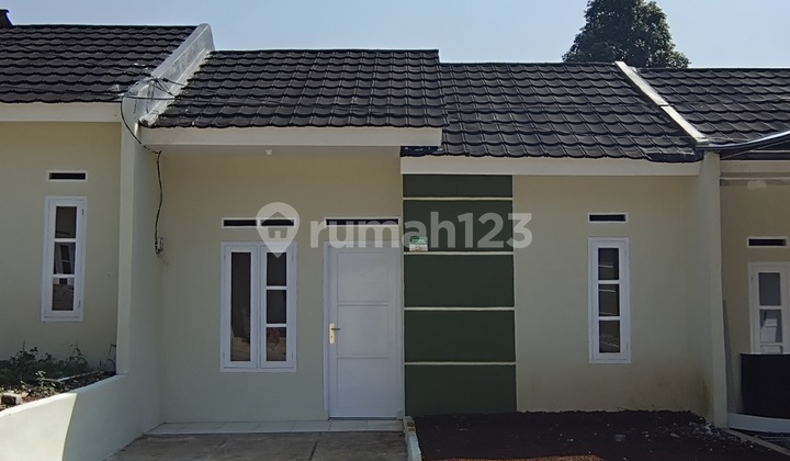 Dijual Rumah 2 Kamar Dekat Exit Tol Bocimi