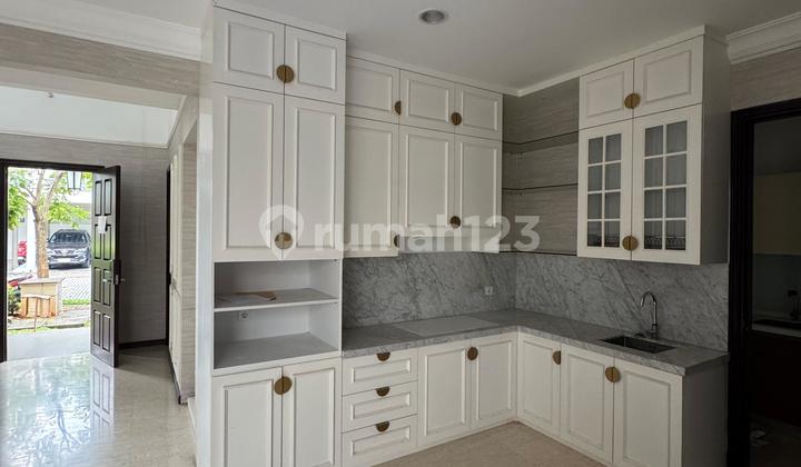 Dijual Rumah Mewah Kolam Renang Cluster Jadeite Bsd City 2