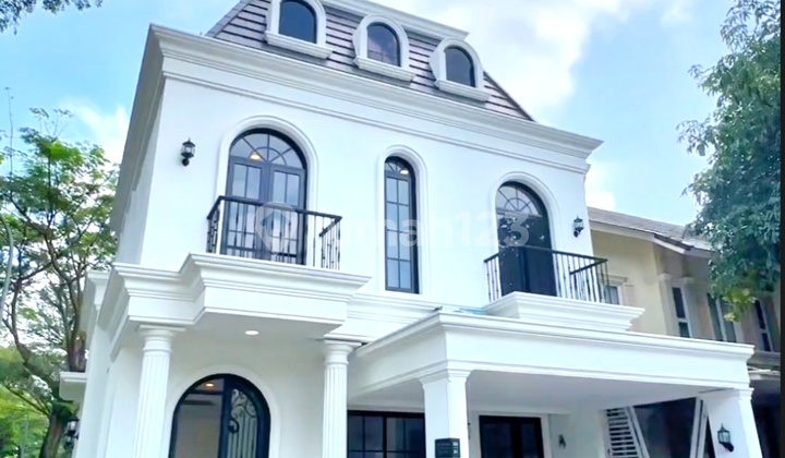 Dijual Rumah American Classic Brand New Semi Furnished Vanya Park Bsd City