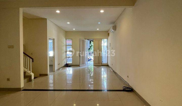 Dijual cepat Rumah Puri Mansion di Rumah Puri Mansion,Kembangan, Jakarta barat  2