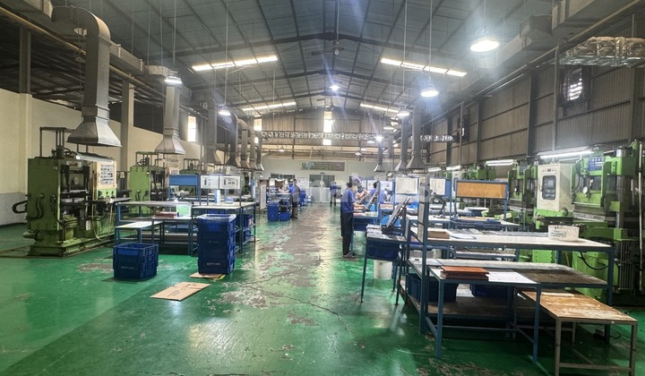 Gudang Pabrik + Tanah Delta Silicone 3 