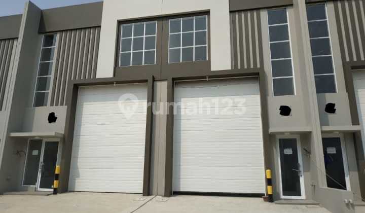 Disewakan Gudang The Store Green Lake ( Brand New) Disewakan Gudang The Store Green Lake ( Brand New)