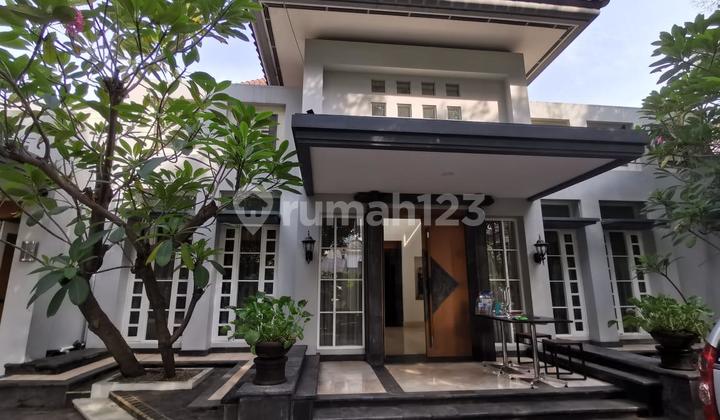 Dijual Cepat Rumah Mewah Di Menteng ( Swimming Pool)