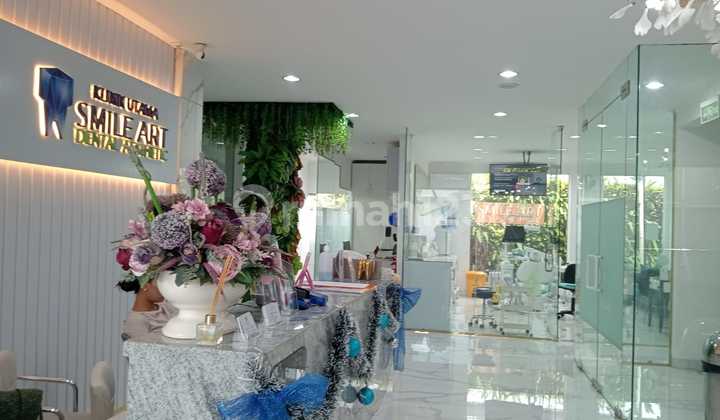 Commercial Building in Senopati Area (Brand New Renovated) Commercial Building in Senopati Area (Brand New Renovated)