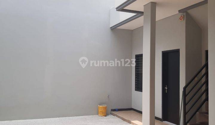 Disewakan Rumah di Royal Residence Main Road Wiyung Surabaya  8