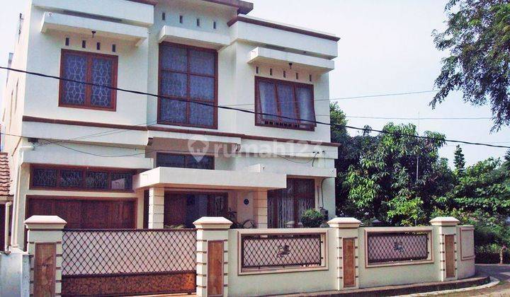 Dijual Rumah Modern Siap Huni di Pusat Kota Padang 1