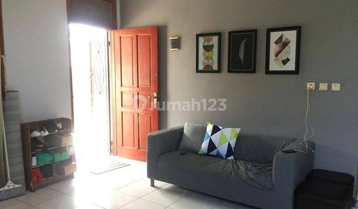 Rumah Rapi Semi Furnished SHM di Kalideres Permai, Jakarta Barat 1