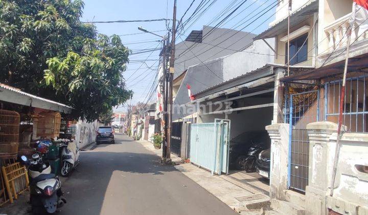 Rumah 2,5 Lantai SHM di Tomang Rawa Kepa, Jakarta Barat 1