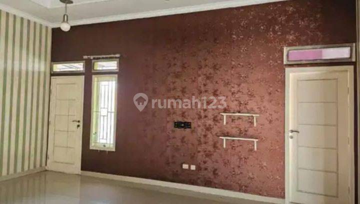 Rumah Hook Bagus 2 Lantai di Taman Royal 3 Cipondoh Tangerang 2