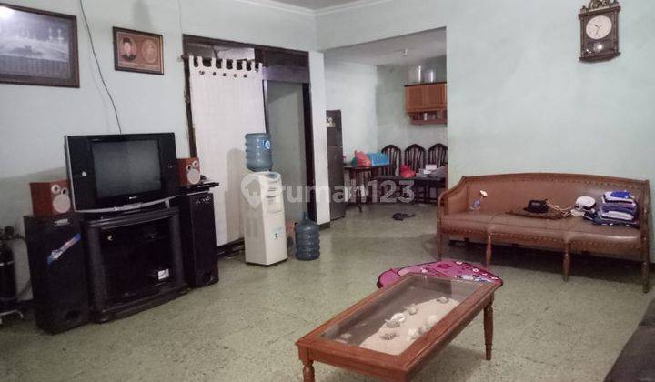 Rumah area cocok kos dekat kampus di Kebon Jeruk, Jakarta Barat 1