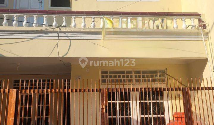 Dijual Rumah baru 2Lt Di Duri kepa,hadap utara,4KT,2KM,listrik 2.200watt,air Pam,SHM 2