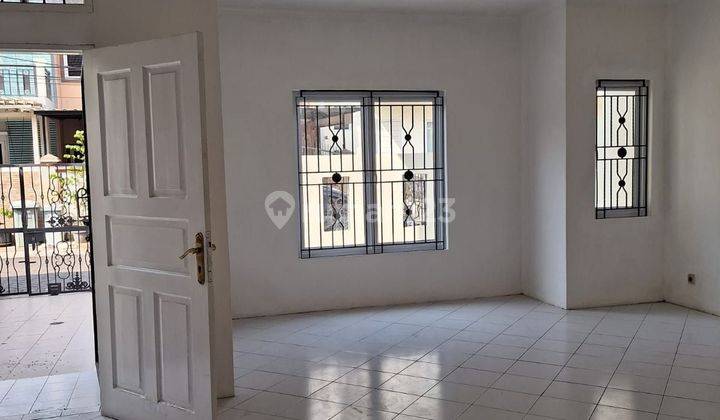 Rumah 2 Lantai Siap Huni di Citra 2 Ext Jakarta Barat