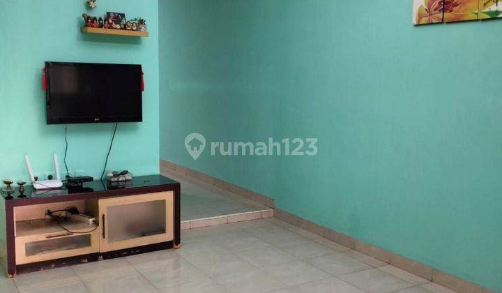 Di Sewakan Rumah Rapi Bagus Siap Huni area Palem 1